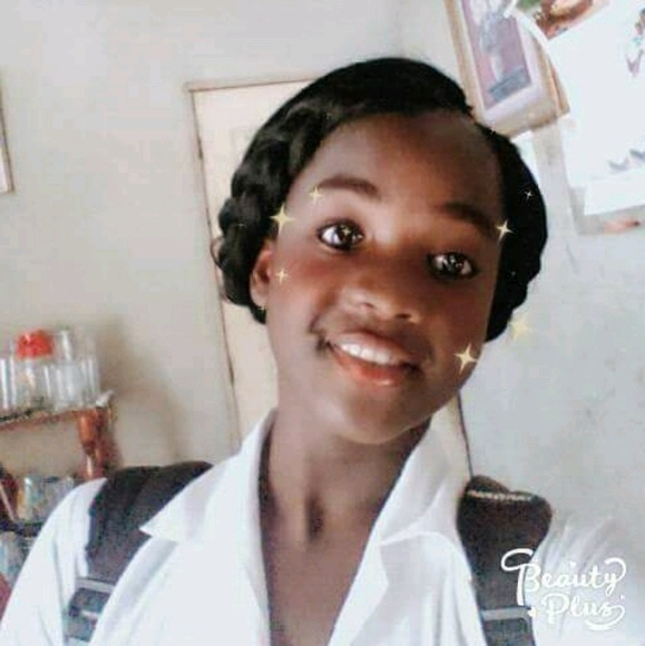 Meet your Posher, Charlyne - Picture 1 of 1